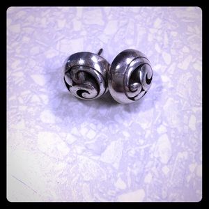 Brighton swirl studs